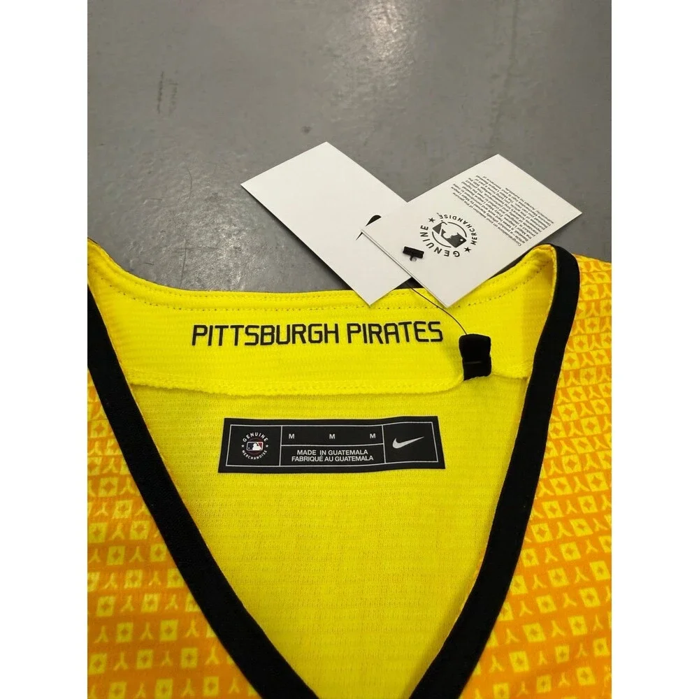 Ke’Bryan Hayes Pittsburgh Pirates City Connect Nike NWT Women’s MLB Jersey